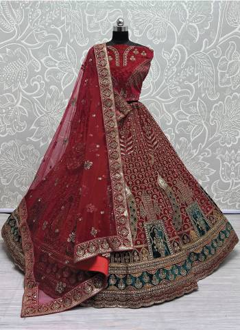 For A Fancy Designer Look,Grab These Lehenga Choli With 2 Dupatta in Fine Colored.These Lehenga And Choli Are Velvet And Dupatta Are Fabricated On Soft Net And Velvet Pair.Its Beautified With Designer Patch Work,Multy Thread,Sequance,Dori,Jari Embroidery,Diamond Work.