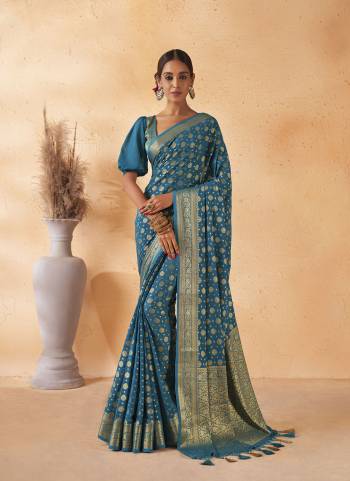 Grab These Festive Wear Saree in Fine Colored.These Saree And Blouse is Fabricated On Georgette.Its Beautified With Heavy Weaving Jari Designer.