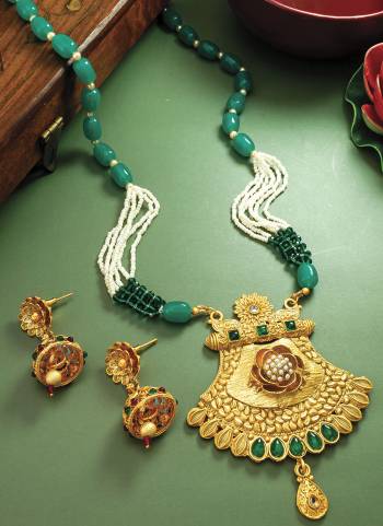 Grab These Beautifil Multy Colored Necklace.These Necklace is Come Alloy Material And Beautified With Beads And Stone Work.