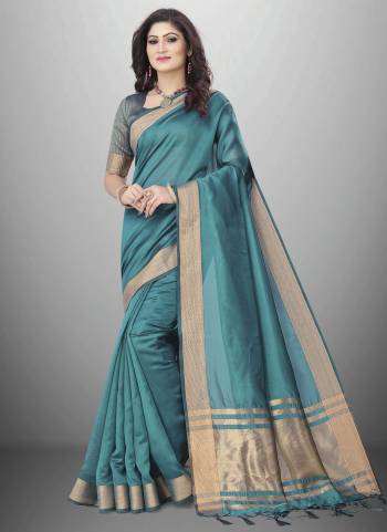 Garb These Party Wear Saree in Fine Colored.These Saree And Blouse is Cotton Orgaza Fabricated.Its Beautified With Wevon Chit Pallu Border Designer.