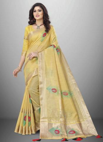 Attrective These Party Wear Saree in Fine Colored.These Saree And Blouse is Linen Cotton Fabricated.Its Beautified With Wevon Chit Pallu Border Designer With Printed.