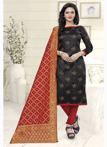 Grab These Suit in Fine Colored Pair With Bottom And Dupatta.These Top And Dupatta Are Fabricated On Banarasi Silk Pair With Tafetta Silk Bottom.Its Beautified With Wevon Jacquard Designer.