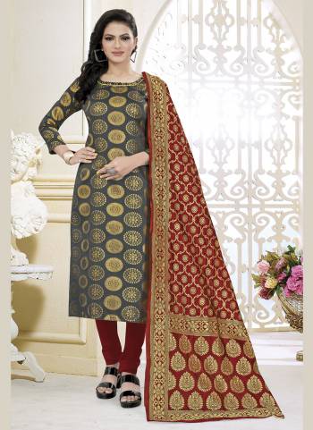 Grab These Suit in Fine Colored Pair With Bottom And Dupatta.These Top And Dupatta Are Fabricated On Banarasi Silk Pair With Tafetta Silk Bottom.Its Beautified With Wevon Jacquard Designer.