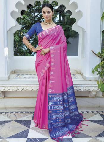 Looking These Festive Wear Saree in Fine Colored.These Saree And Blouse is Fabricated On Soft Tusser Silk.Its Beautified With Weavon Silver,Copper Jari Temple Designer.