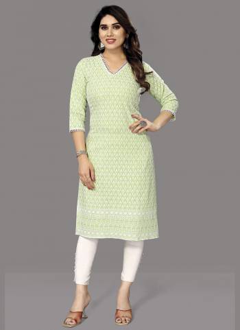 Attrective These Beautiful Looking Readymade Kurti.These Kurti is Fabricated On Chiffon.Its Beautified With Designer Chikan Thread Embroidery Work.