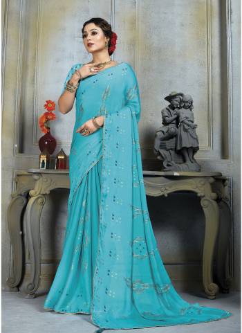 Attrective These Party Wear Saree in Fine Colored.These Saree Are Chiffon And Blouse is Fabricated On Banglori Silk.Its Beautified With Designer Printed With Embroidery Work Blouse.