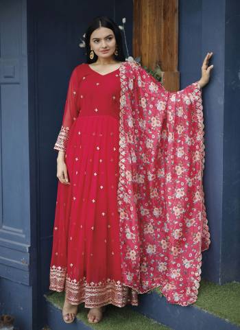 Atrective These Beautiful Looking Readymade Long Gown With Dupatta.These Gown is Fabricated On Blomming Faux Georgette And Tabby Silk Dupatta.Its Beautified With Designer Sequance,Jari Embroidery Work With Printed Dupatta.