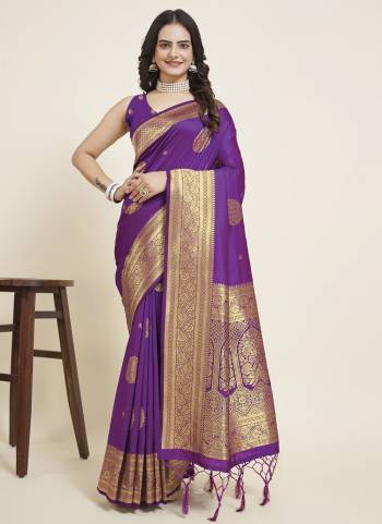 Attrective This Partywear Saree Paired With Blouse.This Saree And Blouse Are Silk Based Fabric With Weaving Jacquard Jari Designer. Buy This Pretty Saree Now.