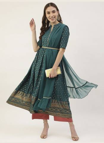 Attrective These Beautiful Looking Readymade Kurti With Dupatta.These Kurti Are Poly Crepe And Bottom Fabricated On Georgette.Its Beautified With Designer Printed.