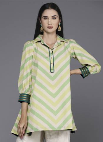 Attrective These Beautiful Designer Readymade Kurti.These Kurti is Fabricated On Polyester.Its Beautified With Designer Printed.