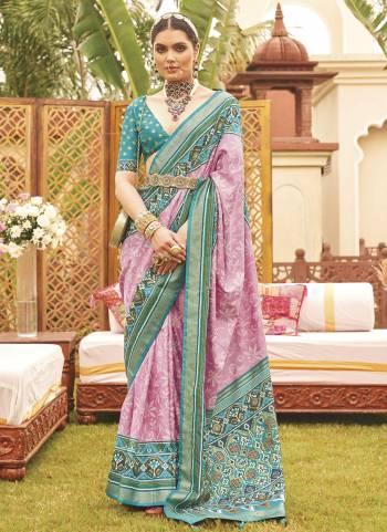 Looking These Party Wear Saree in Fine Colored.These Saree And Blouse is Fabricated On Sigma Silk.Its Beautified Wevon Jari,Thread Designer With Gold Printed.