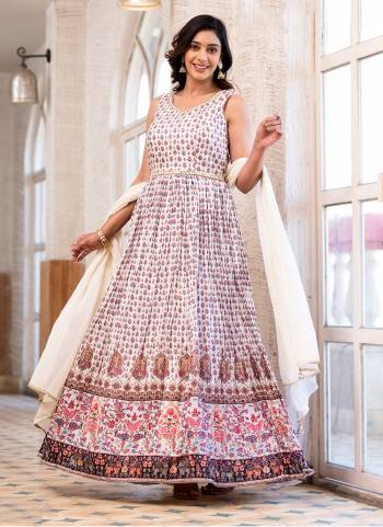 Attrective These Party Wear Gown With Dupatta in Fine Colored.These Gown Are Fabricated On Dolla Silk Pair With Nazmin Dupatta.Its Beautified With Designer Printed With Real Mirror Hand Work.