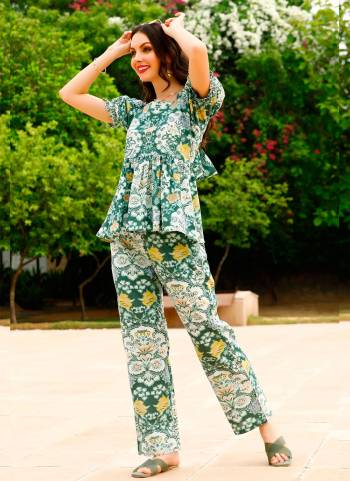 Grab These Beautiful Looking Readymade Co-Ord Top With Bottom Set.These Top And Bottom is Fabricated On Cotton Blend.Its Beautified With Designer Printed.