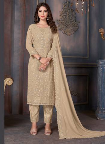 Grab These Suit in Fine Colored Pair With Bottom And Dupatta.These Top And Dupatta Are Fabricated On Georgette Pair With Santoon Bottom.Its Beautified With Santoon Inner.Its Beautified With Heavy Designer Embroidery Work.