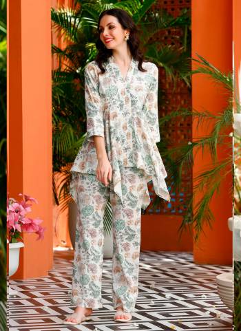 Grab These Beautiful Looking Readymade Co-Ord Top With Bottom Set.These Top And Bottom is Fabricated On Cotton Blend.Its Beautified With Designer Printed.