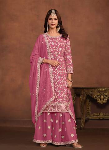 Attrective These Plazzo Suit in Fine Colored Pair With Bottom And Dupatta.These Top And Dupatta Are Fabricated On Faux Georgette Pair With Santoon Bottom.Its Beautified With Santoon Inner.Its Beautified With Designer Heavy Embroidery Work.