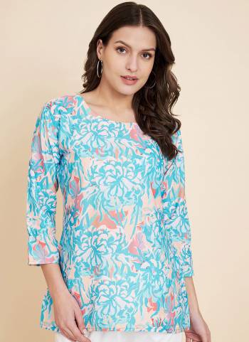 Garb These Beautiful Looking Readymade Short Kurti.These Kurti is Fabricated On Crush Crape.Its Beautified With Designer Printed.