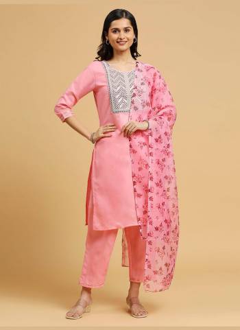 Grab These Readymade Suit in Fine Colored Pair With Bottom And Dupatta.These Top And Bottom Are Fabricated On Cotton Pair With Organza Dupatta.Its Beautified With Designer Embroidery Work With Printed Dupatta.