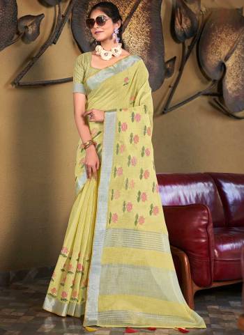 Attrective Looking These Party Wear Saree in Fine Colored.These Saree And Blouse is Fabricated On Linen.Its Beautified With Weavon Designer With Thread Embroidery Work.