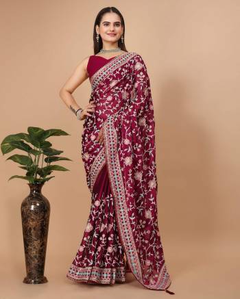 Attrective Look These Party Wear Saree in Fine Colored.These Saree Are Rangoli Silk And Blouse is Rangoli Silk Fabricated.Its Beautified With Heavy Designer Thread Embroidery Work.