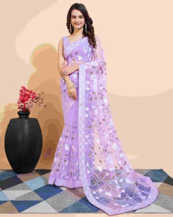 Attrective Look These Saree in Fine Colored.These Saree Are Soft Net And Blouse is Mono Banglori Fabricated.Its Beautified With Designer Multy Thread Embroidery Work.