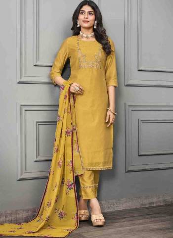 Garb These Beautiful Looking Readymade Suits.These Top Are Cotton Silk And Bottom Are Chander And Dupatta Are Organza Fabricated.Its Beautified With Disigner Embroidery Work With Digital Printed Dupatta.