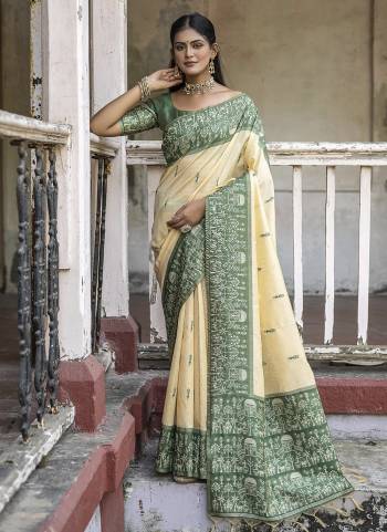 Attrective These Party Wear Fancy Saree in Fine Colored.These Saree And Blouse is Fabricated On Handloom Raw Silk.Its Beautified With Handloom Weaving Designer.