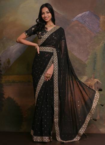 Attrective Look These Saree in Fine Colored.These Saree Are Georgette And Blouse is Mono Banglori Fabricated.Its Beautified With Designer Codding,Sequance Embroidery Work.