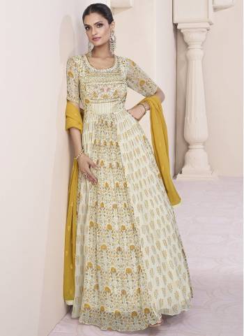 Attrective These Designer Suit in Fine Colored Pair With Bottom And Dupatta.These Top Are Georgette And Dupatta Are Fabricated On Nazmin Pair With Santoon Bottom.Its Beautified With Santoon Inner.Its Beautified With Heavy Designer Embroidery Work.