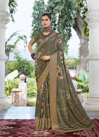  Looking These Party Wear Saree in Fine Colored.These Saree And Blouse is Fabricated On Velvet Tussar Silk Pair.Its Beautified With Wevon Jari Border Designer With Floral Printed.