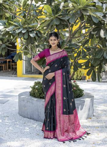 Attrective These Party Wear Fancy Saree in Fine Colored.These Saree And Blouse is Fabricated On Tusser Silk.Its Beautified With Wevon Jacquard Designer.