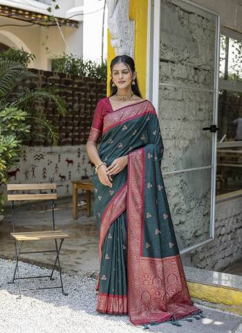 Attrective These Party Wear Fancy Saree in Fine Colored.These Saree And Blouse is Fabricated On Tusser Silk.Its Beautified With Wevon Jacquard Designer.