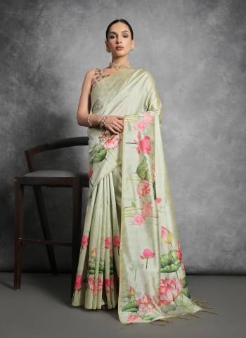 Attrective These Party Wear Fancy Saree in Fine Colored.These Saree And Blouse is Fabricated On Tusser Silk.Its Beautified With Designer Digital Lotus Printed.