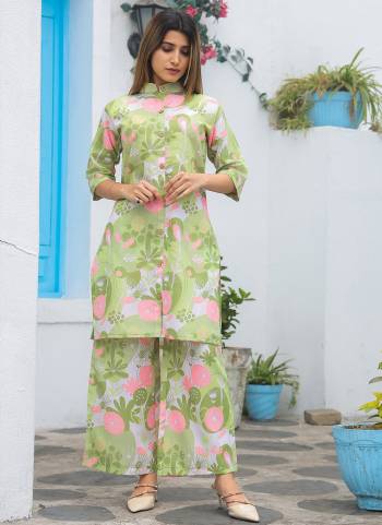 Grab These Beautiful Looking Readymade Co-Ord Top With Bottom Set.These Top And Bottom is Fabricated On Cotton.Its Beautified With Designer Printed With Pocket .