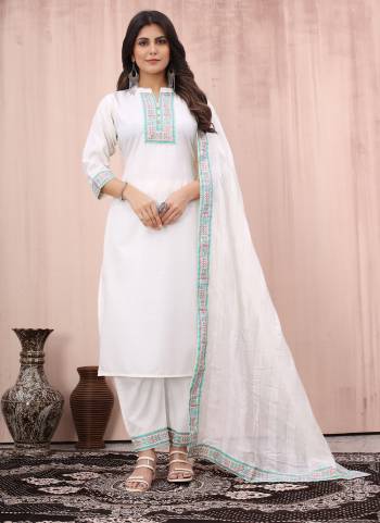 Attrective These Beautiful Looking Readymade Suits.These Top And Bottom Are Chinon And Dupatta Are Poly Fabricated.Its Beautified With Disigner Printed.