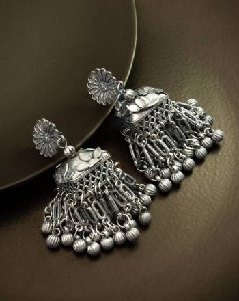 Grab These Beautifil Oxidised Silver Colored Earring.These Earring is Come Alloy Material And Beautified With Artificial Stone And Beads Work.