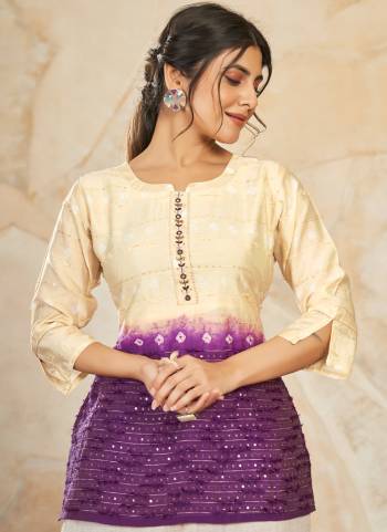 Attrective These Beautiful Looking Readymade Short Kurti.These Kurtis Fabricated On Modal Silk.Its Beautified With Wevon Farr Designer With Sequance Embroidery Work.