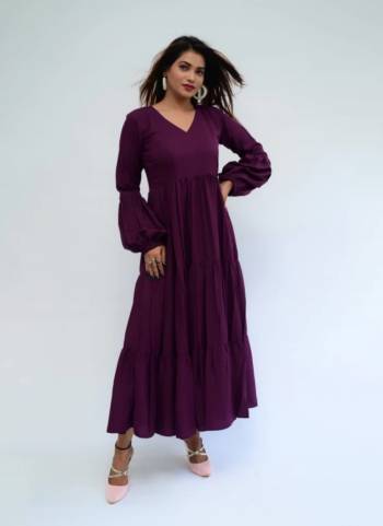 Looking These Beautiful Looking Readymade Long Kurta.These Kurta is Fabricated On Silk.Its Beautified With Solid Designer.