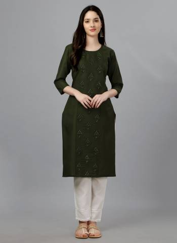 Attrective These Beautiful Looking Readymade Straight Kurti.These Kurti is Fabricated On Cotton Magic Slub.Its Beautified With Designer Embroidery Work .