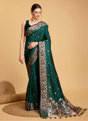 Attrective This Partywear Saree Paired With Blouse.This Saree And Blouse Are Silk Based Fabric With Weaving Jacquard Jari Designer. Buy This Pretty Saree Now.