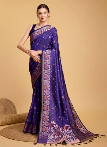 Attrective This Partywear Saree Paired With Blouse.This Saree And Blouse Are Silk Based Fabric With Weaving Jacquard Jari Designer. Buy This Pretty Saree Now.