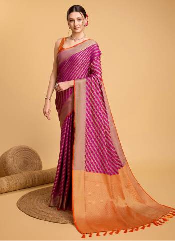 Attrective This Partywear Saree Paired With Blouse.This Saree And Blouse Are Patola Silk Based Fabric With Weaving Jacquard Jari Designer. Buy This Pretty Saree Now.