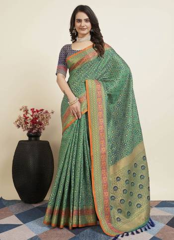 Attrective This Partywear Saree Paired With Blouse.This Saree And Blouse Are Patola Silk Based Fabric With Weaving Jacquard Jari Designer. Buy This Pretty Saree Now.