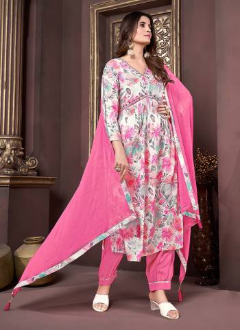 Attrective Looking These Beautiful Readymade Suits Set.These Top And Bottom is Fabricated On Rayon And Nazmin Dupatta.Its Beautified With Designer Printed,Hand Work With Pocket.