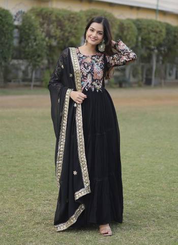 Attrective Looking These Beautiful Looking Readymade Long Gown With Dupatta.These Gown is Fabricated On Faux Georgette And Faux Georgette Dupatta.Its Beautified With Designer Floral Printed With Sequance Embroidery Work.