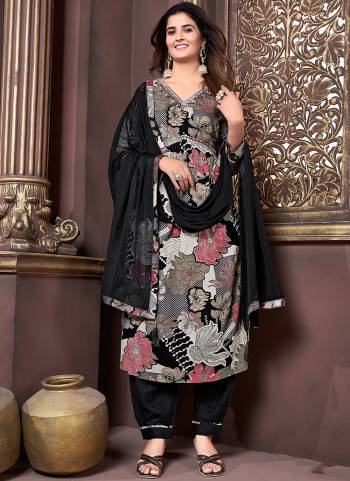 Attrective Looking These Beautiful Readymade Suits Set.These Top And Bottom is Fabricated On Rayon And Nazmin Dupatta.Its Beautified With Designer Printed,Hand Work With Pocket.