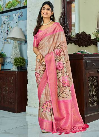 Looking These Party Wear Saree in Fine Colored.These Saree And Blouse is Fabricated On Handloom Kotha Silk.Its Beautified With Handloom Weaving Jari Designer With Digital Floral Printed.