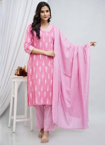 Attrective These Suit in Fine Colored Pair With Bottom And Dupatta.These Top And Bottom Are Fabricated On Rayon Cotton Pair With Mulmul Cotton Dupatta.Its Beautified With Designer Printed, Embroidery Work.