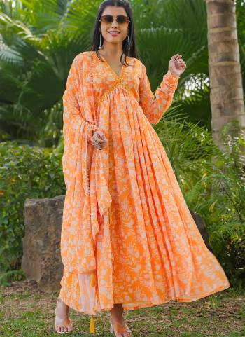 Looking These Beautiful Looking Readymade Gown With Dupatta.These Gown And Dupatta is Fabricated On Georgette.Its Beautified With Designer Floral Printed With Mirror Work.