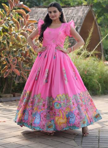 Attrective These Beautiful Paty Wear Looking Readymade Long Gown.These Gown is Fabricated On Dolla Silk.Its Beautified With Designer Printrd,Embroidery Work.